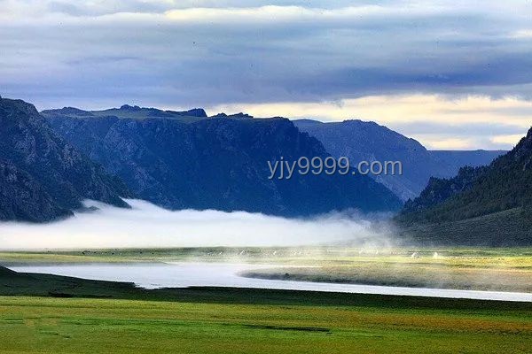 茫崖启程东归之旅：尕斯库勒湖畔的悠闲时光